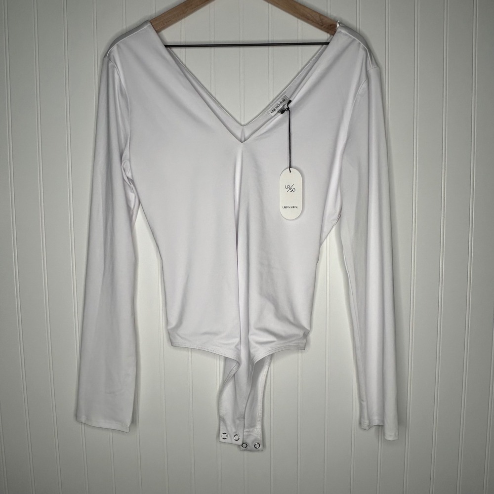 NWT Urban Social Womens Bodysuit XL White Long Sleeve V Neck Stretch